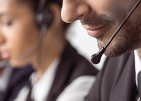 咨询师提供24小时咨询服务